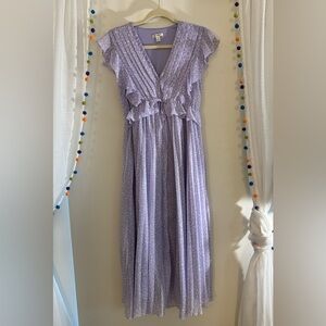 Lavender and white Dalmatian print pleated Versona a dress